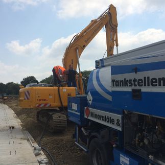 Mobile Betankung | Baustellen-Service der Schonhoff Mineralölhandel & Tankstellen GmbH